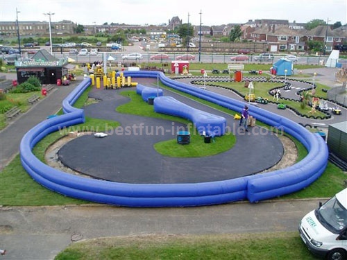 Durable inflatable race track for car