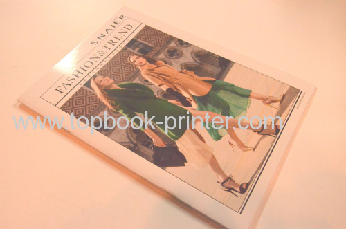 Gloss laminated high-gloss art paper cover saddle stitching softback clothing magazine printing on demands