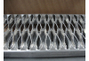 stainless steel diamond grip walkway--max. 3.66m