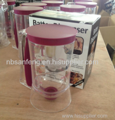 Cake batter dispenser with measuring label batter separator