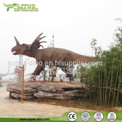 Life Size Roaring Dinosaur of Motored Triceratops Model
