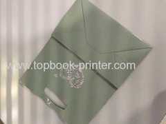 Die cut gloss art paper gift packing bag printing