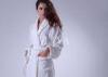 Shawl Collar Style Luxury Hotel Bathrobes With Jacquard White Combed Cotton