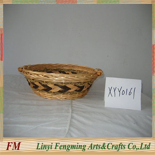 Wicker storage baskets antique round willow basket with handle in Europe