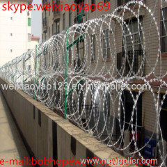 Low Price Galvanized BTO-22 Concertina Razor Barbed Wire / Razor Barbed Wire / Razor Wire Fence