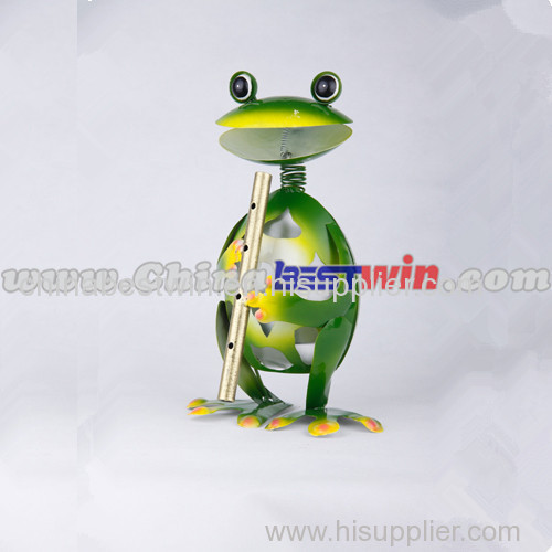 Solar-Powered Frog with Flute Light