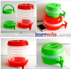 1 foldable water jug