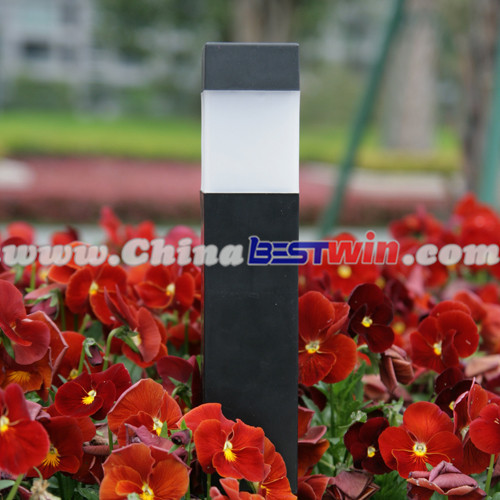 Plastic Solar Garden Light Cube pillar