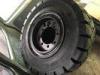 Heavy duty forklifts rubber fork lift tyres / forklift truck spare parts