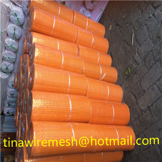 The factory production of  fiberglass mesh 