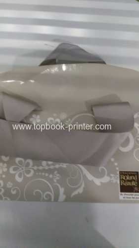 200 Gsm Coated Art Card Paper Bag with Gros Grin Ribbon Handle & Reinforced Base