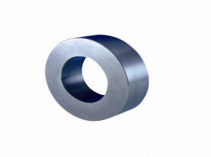 Tungsten cemented carbide roll