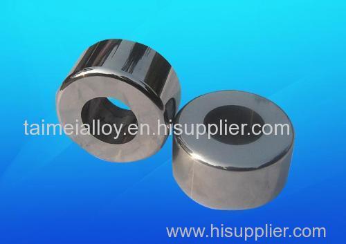 Durable cemented carbide roll