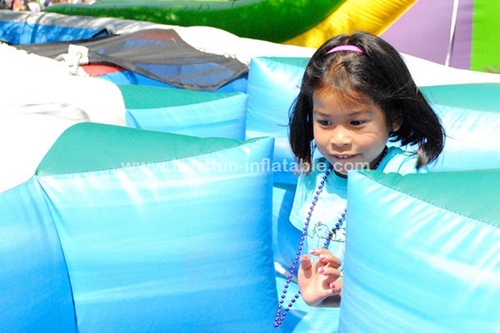 DRAGONS CASTLE INFLATABLE OBSTACLE COURSE