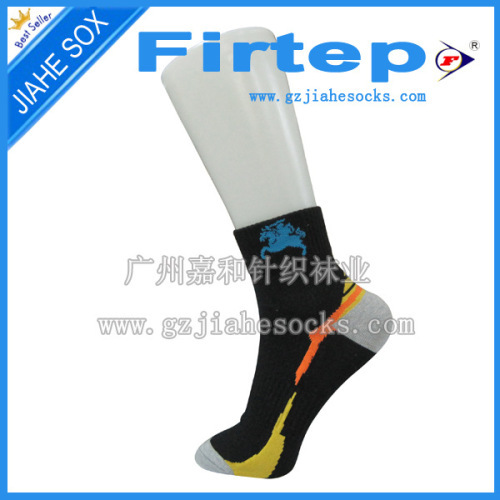 New Design Custom Made Sport Athletic Elite Cotton Socks Cycling Socks