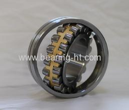 Self-aligning spherical roller bearing