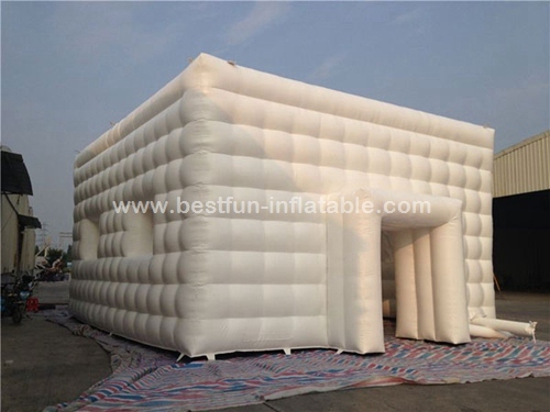 Gigantic white outdoor inflatable tents for playground