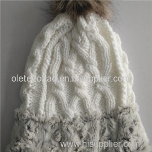 Weave Hat With Faux Fur Give You Much Warm