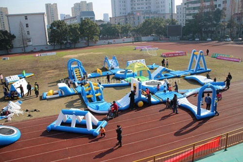 Inflatable Floating Obstacle Course For Children