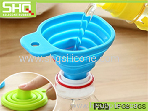 Wholesale eco friendly kitchen accessories Wine Oil silicone foldable funnel