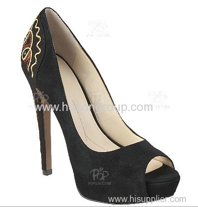 Black peep toe pull on women dress shoe with flower embroidery