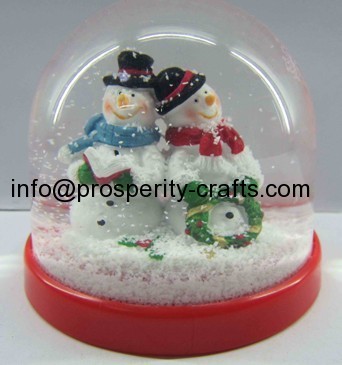 Plastic Christmas Snowglobe / waterglobe