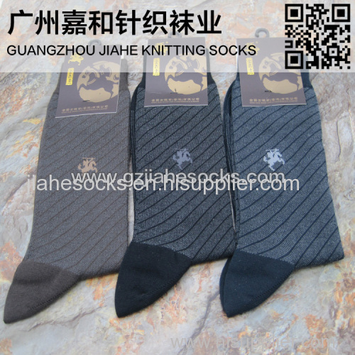 Custom Wholesale Striped Mid Calf Cotton Men Socks