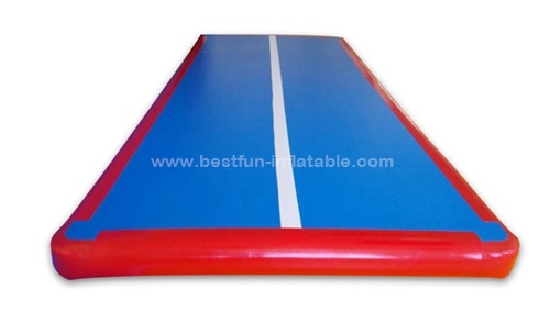 Gym using mini gym equipment inflatable mat