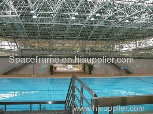 Swimming pool construction with steel space frame structure