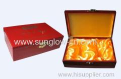 Red Luxury Wooden Packing Box With Golden Lock