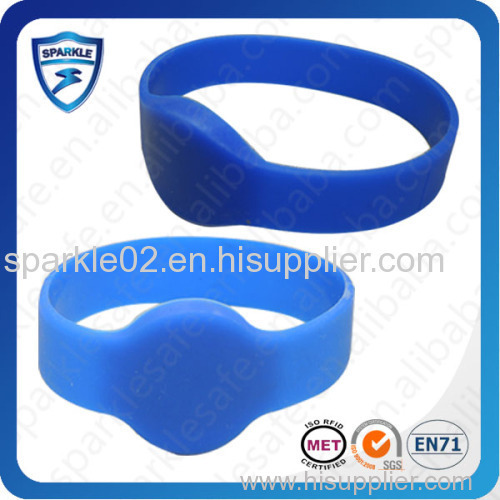 Disposable silicone RFID wristband