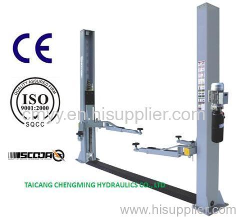Hydraulic Two Post Floor Plate Manual Lock Release China Car Lift with Ce ISO