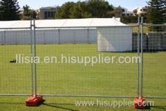 AS 4687 standard 2.4x2.1m temporary fence with concrete base and clamps for Australia