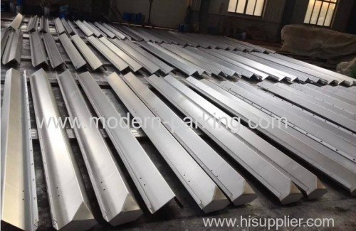 Steel supporting side beams for car carrier plate
