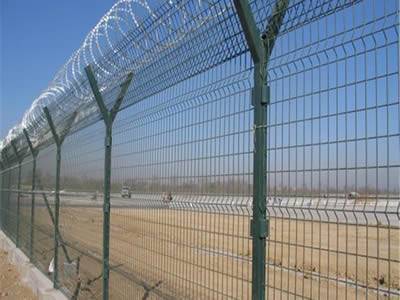 3D Security Fence Protects Safe of Residence