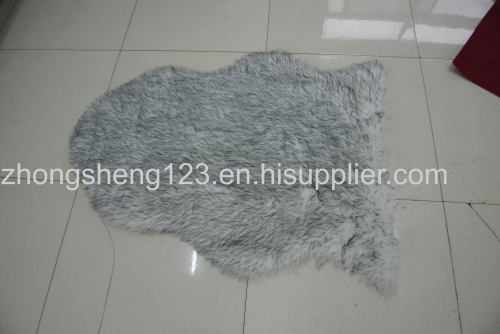 faux fur rug with grey color tip
