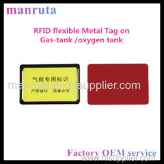 Wave-absorbing RFID flexible Metal Tag on Gas-tank HF/UHF