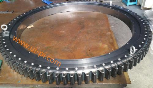 OD 1652 mm Slewing Bearing Applied For Screw Conveyor System Of TBM