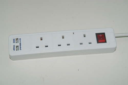 BS Approved UK 3 Way power strip with 2 usb charger