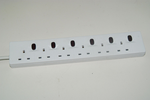 AC 110V-250V 6 UK Socket 9 USB Power Strip Switched Outlet White