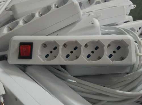 Best Price Italy socket outlet 4 way with switch