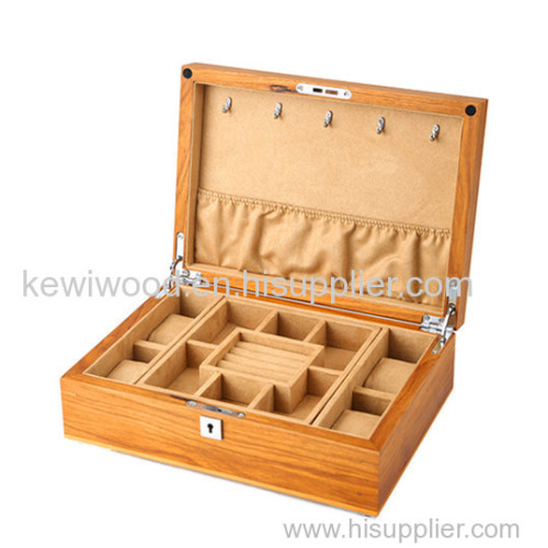 WOODEN WATCH BOX/watch case