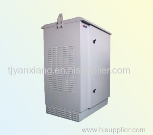 Network cabinet with heat exchanger