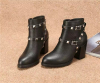 Mulheres pointy toe chunky heel boots with studs