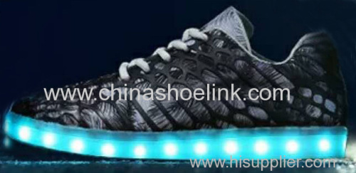 Best charcoal skateboard shoes with LED lights sport casual shoes manufactor