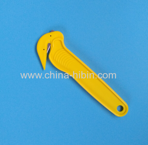 Concealed blade safety cutter knives