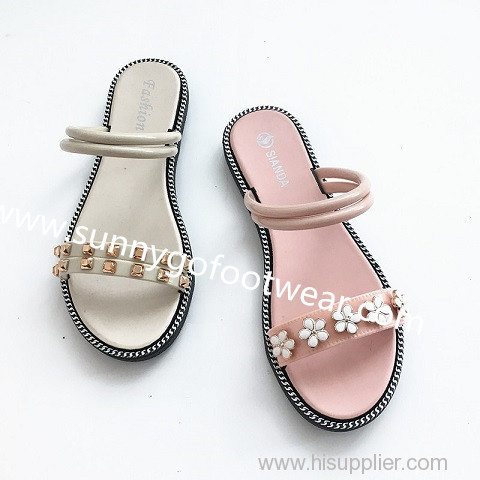 The fashion women slippers flat open toe shoes for outdoor
