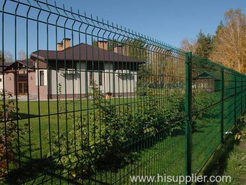 CURVY WIRE MESH FENCE