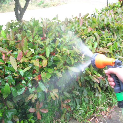 Plastic 8-function garden hose nozzle