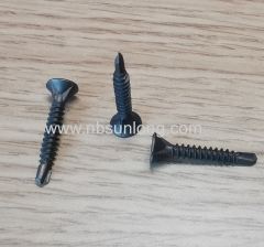 Self drilling screw - flat head with 4 ribs - cross phillip drive - phosphated